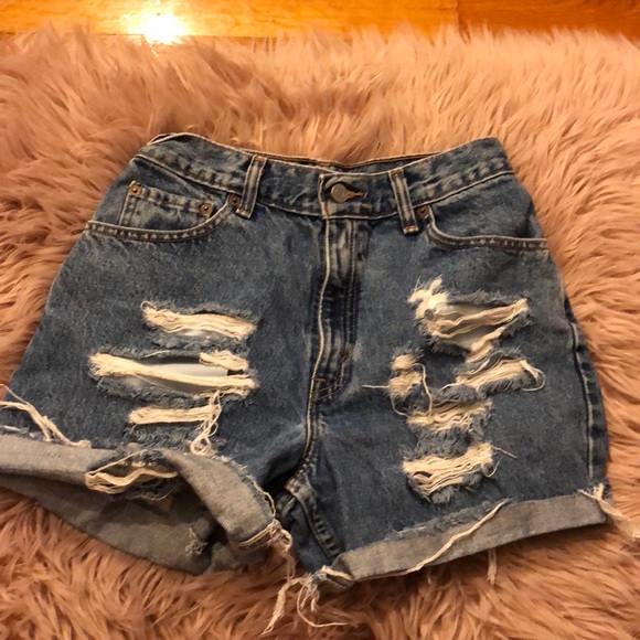 Levi's Pants - 🌸One of a kind Distressed Levi 550 Shorts 6🌸